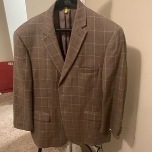 Tan window Payne sports coat. Like new. 46R fits true to size was originally 400